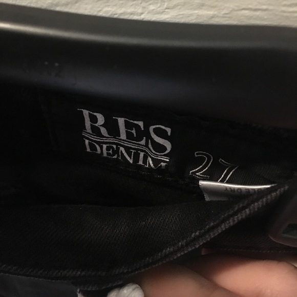 Brand new sexy mini skirt - Picture 2 of 4