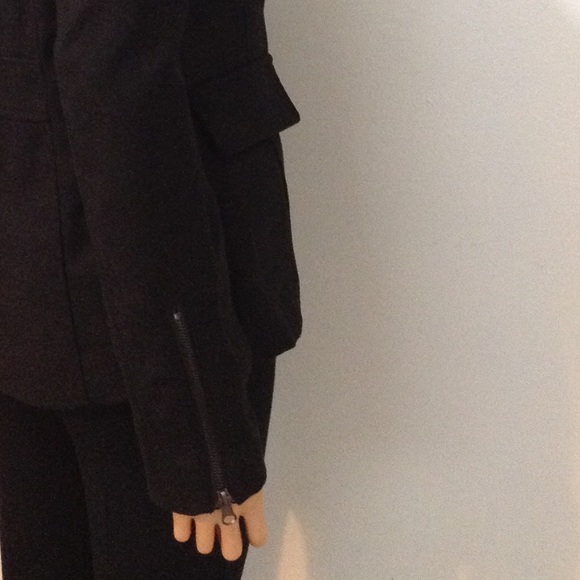 Peacoat-Removable Hood 🎉Last One🎉 - Picture 4 of 8