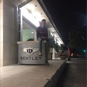 Meet your Posher, Omar