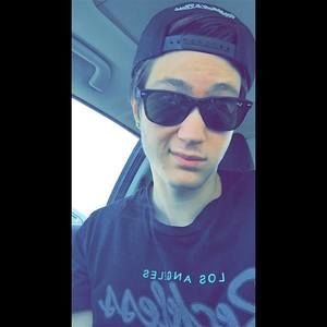 Meet your Posher, Mitchell