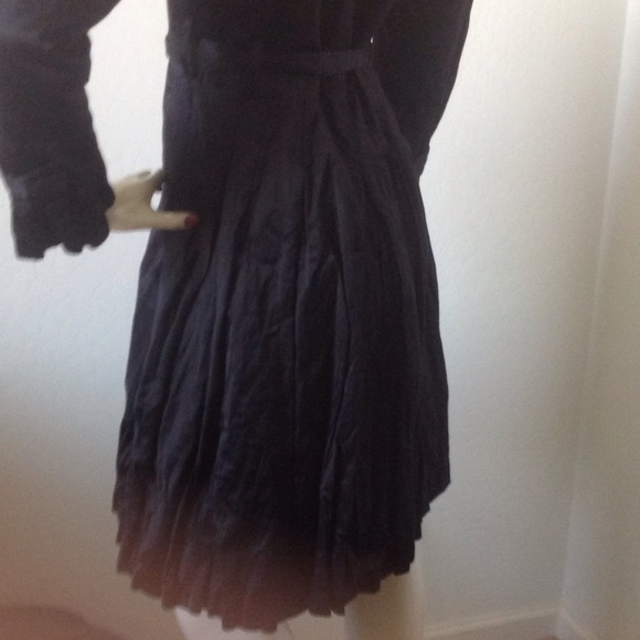 🛍Gorgeous Satin Dress Coat by Laundry :) - Picture 7 of 7