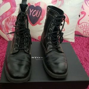 Aston grey Rockcastle boots