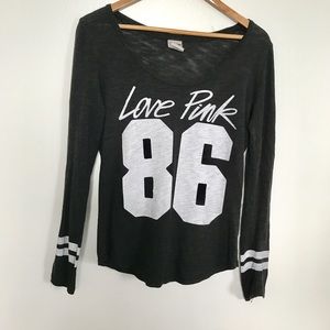 VS Pink black &white long sleeve shirt SZ xs