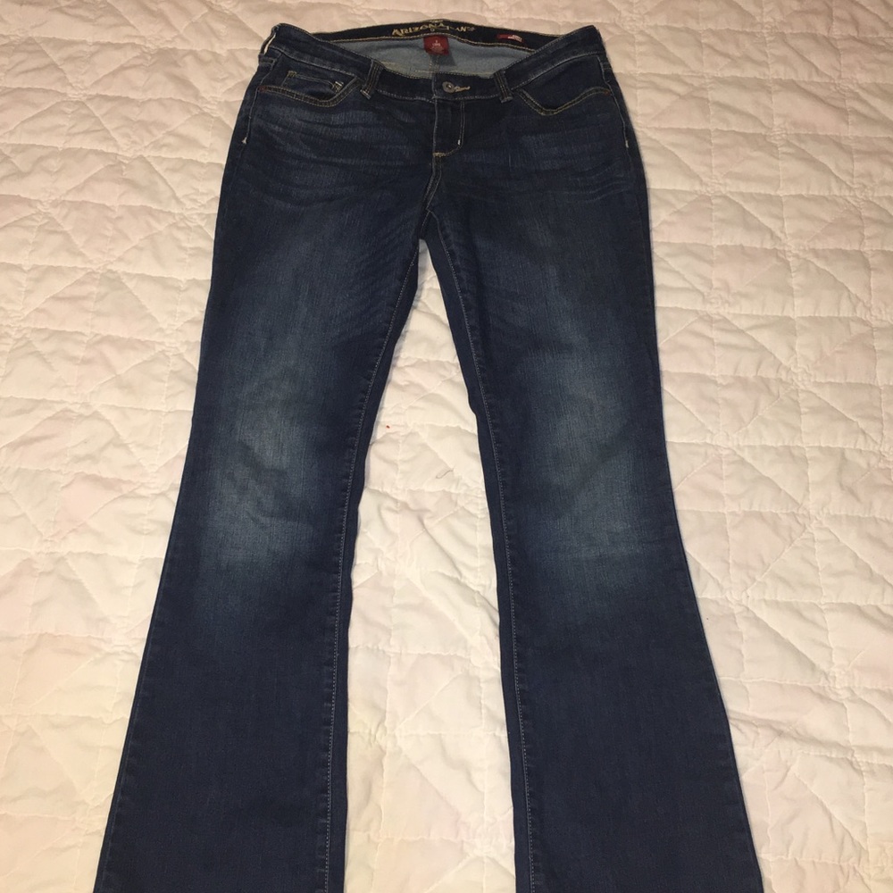 Arizona size 9 Long curvy bootcut jeans!