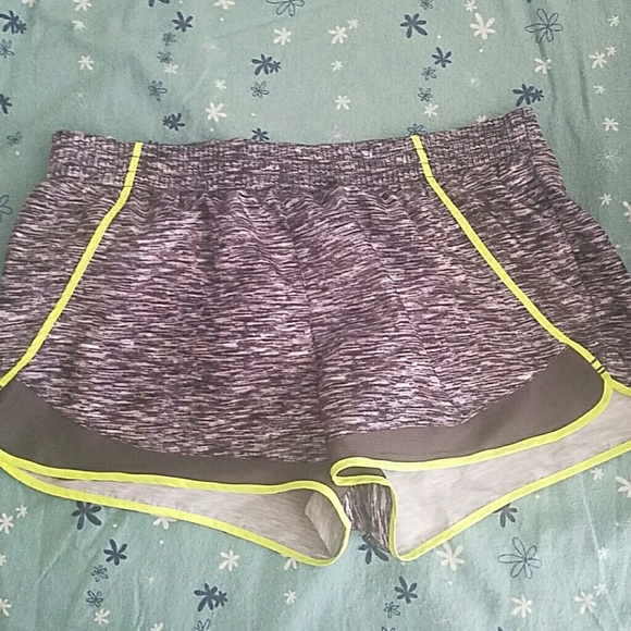 running shorts - Picture 1 of 2