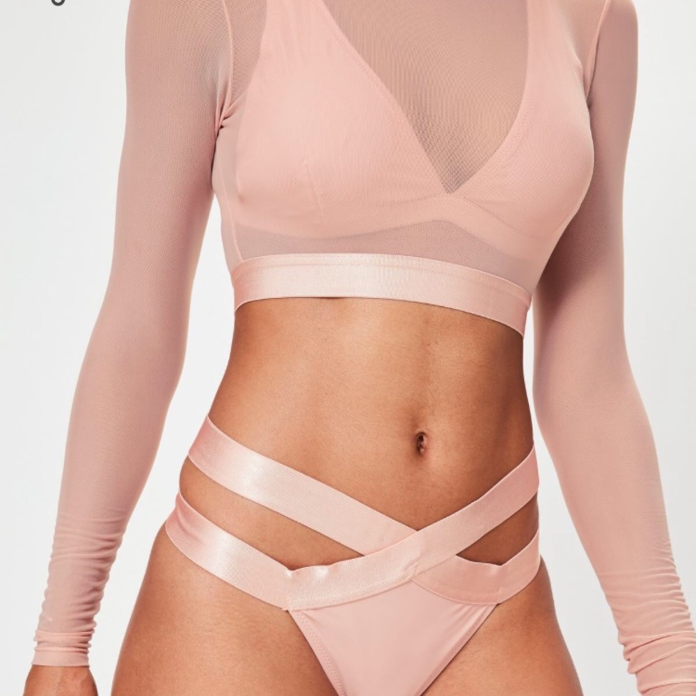 Missguided sexy swimsuit
