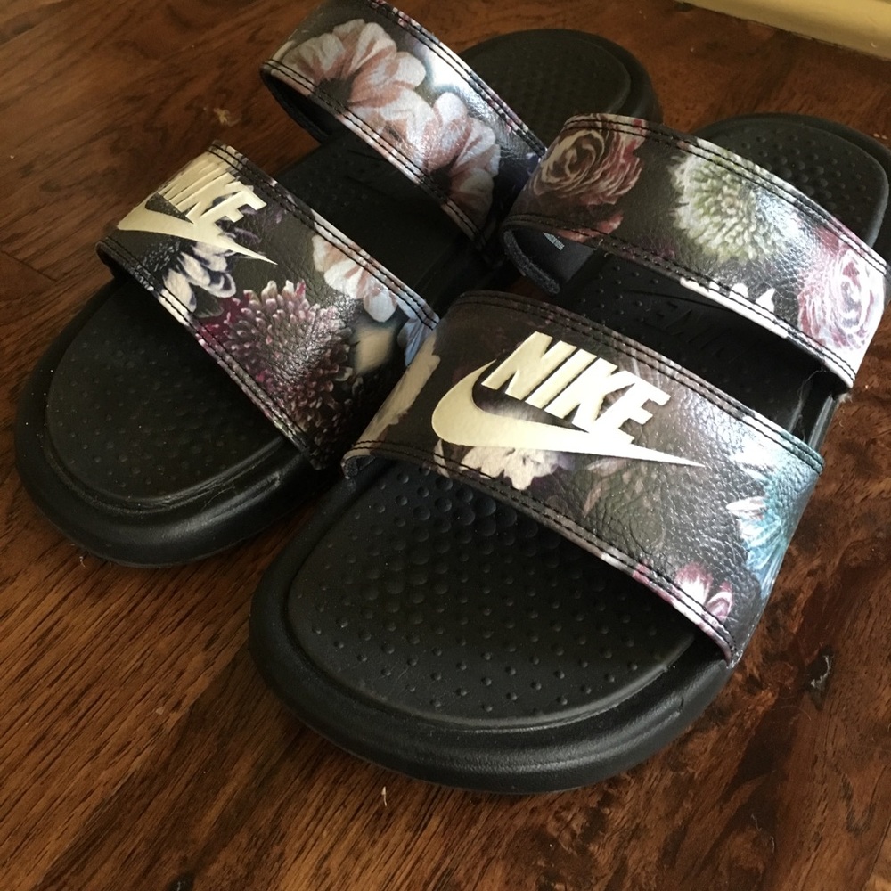 Nike slides
