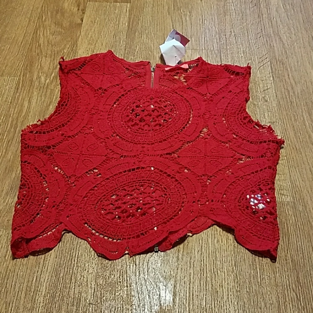 Red knitted crop top