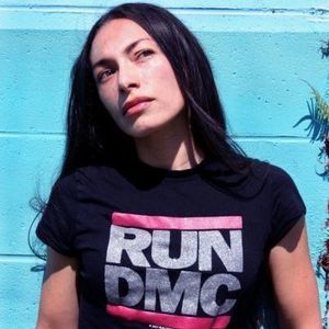 Meet your Posher, Vivian