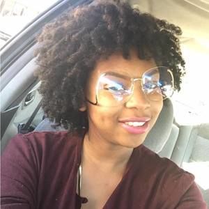 Meet your Posher, Jalisa