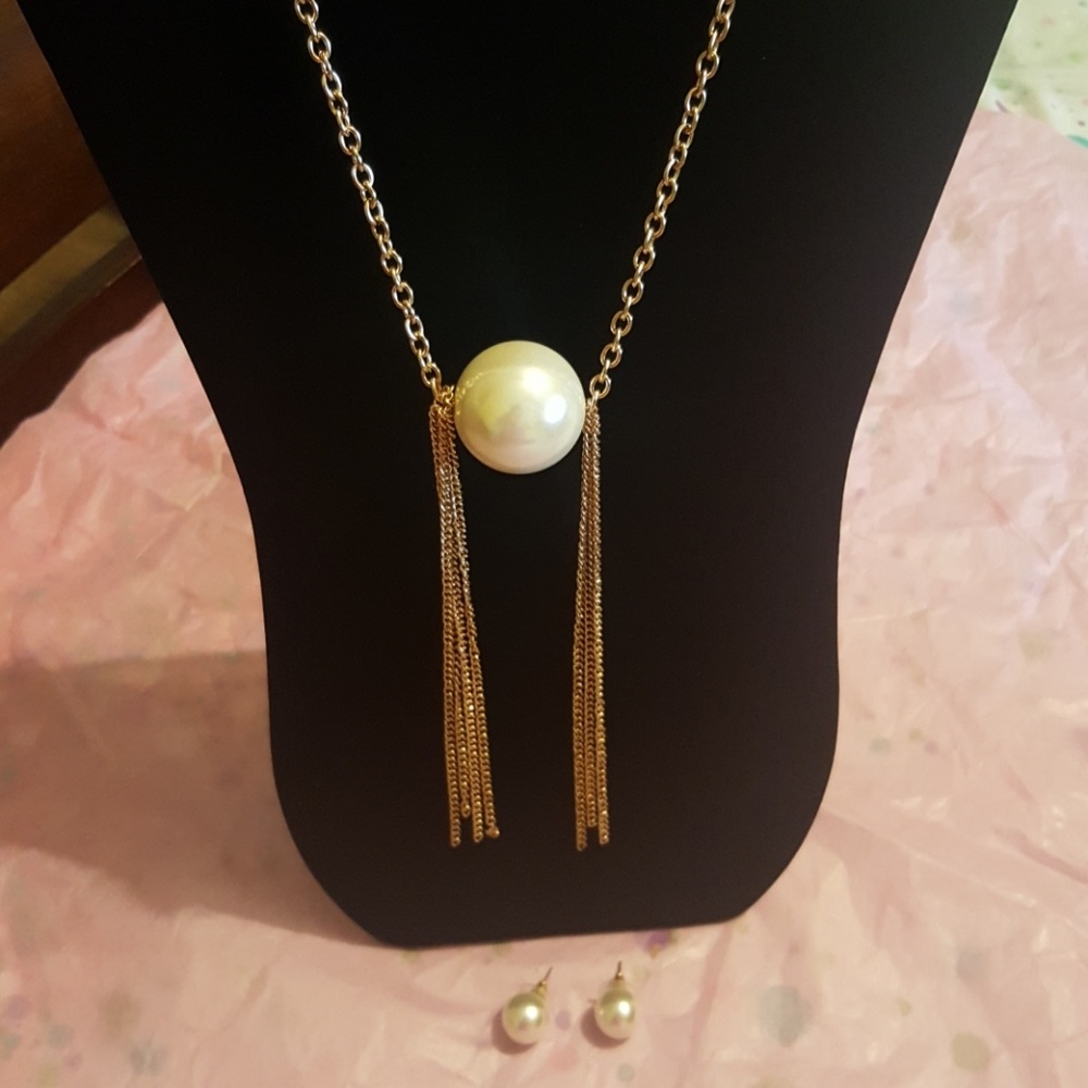 Boutique necklace