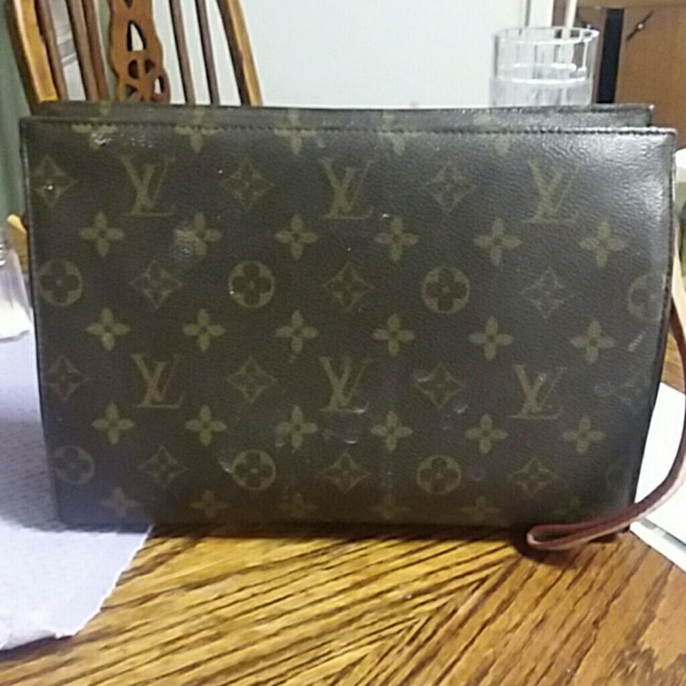 Designer LV Clutch