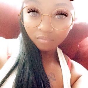 Meet your Posher, Trena