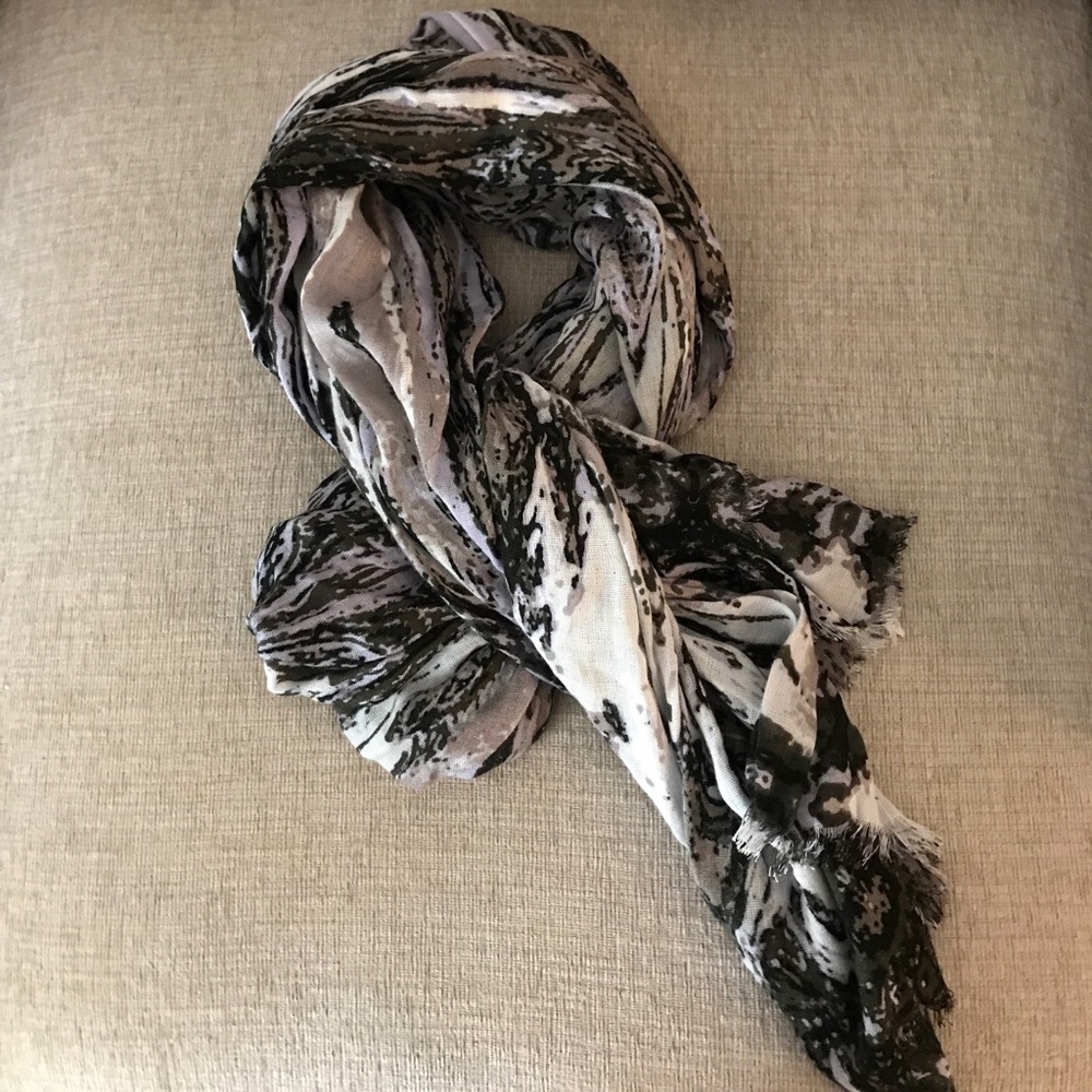 Express Neck Scarf