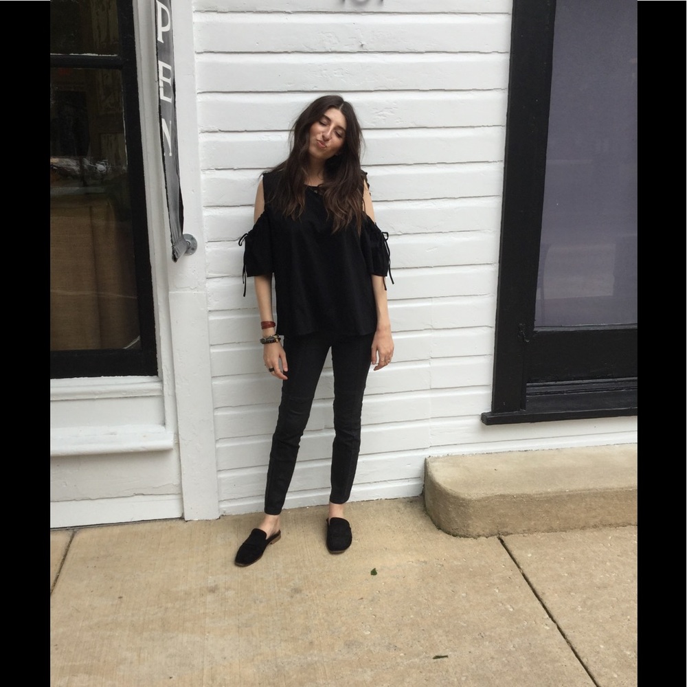 Brand New! Cold shoulder H&M top