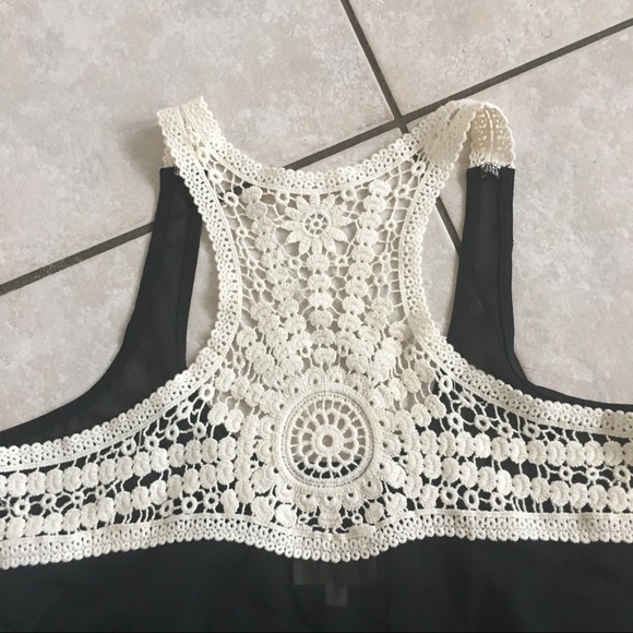 Collective Concept Loosely Woven Razor Back Tank - Picture 7 of 8