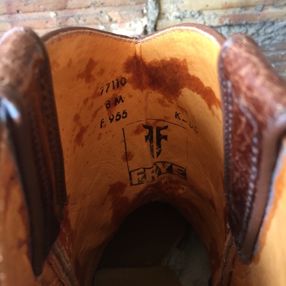 •FRYE• embroidered cowboy boots - Picture 5 of 6