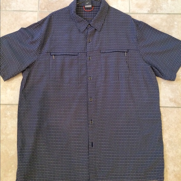 nike acg short sleeve shirt