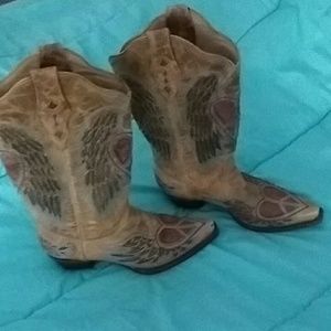 Corral boots