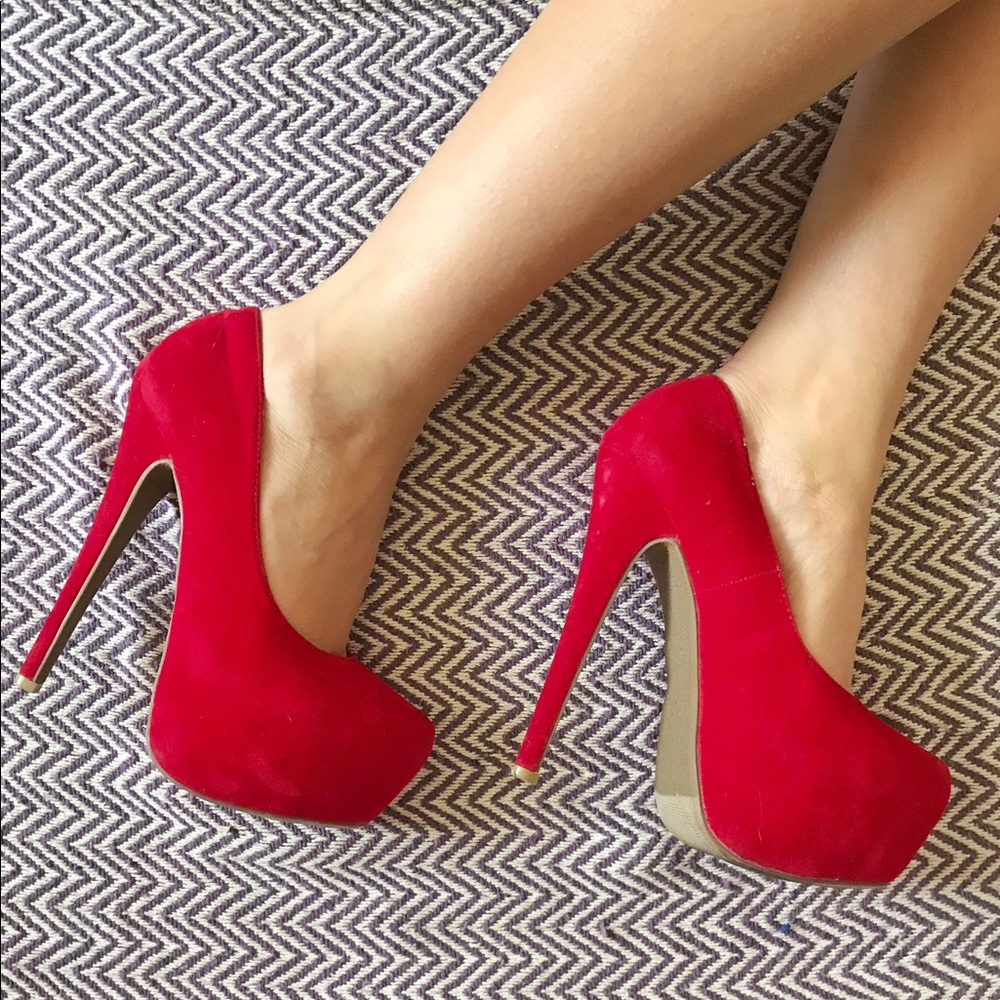 Red Platform Pumps