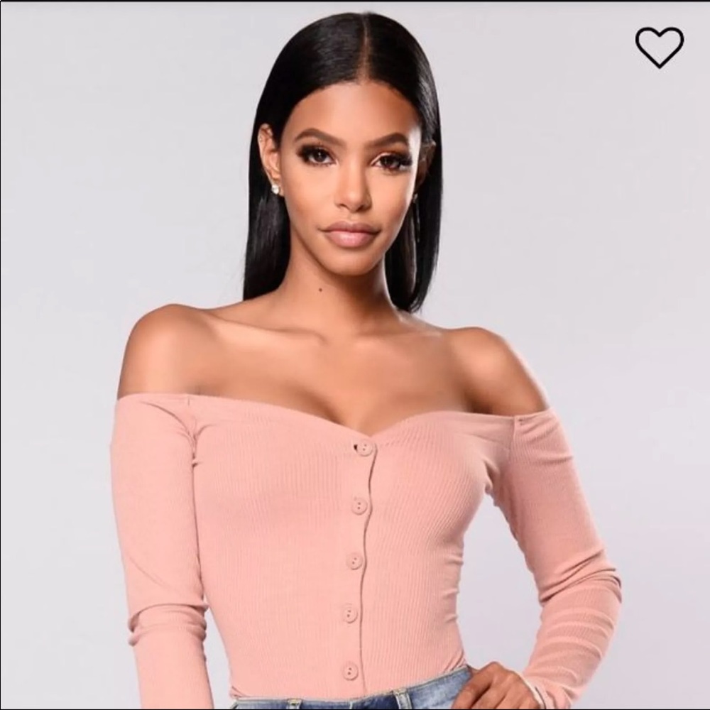 🚫SOLD ON Ⓜ️ercari🚫Off the Shoulder onsie