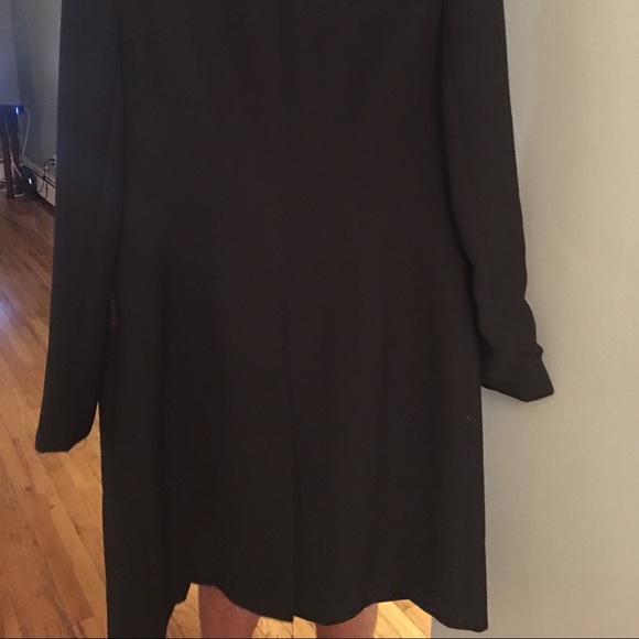 Dress up your outfit with this beautiful jacket ! - Picture 4 of 4