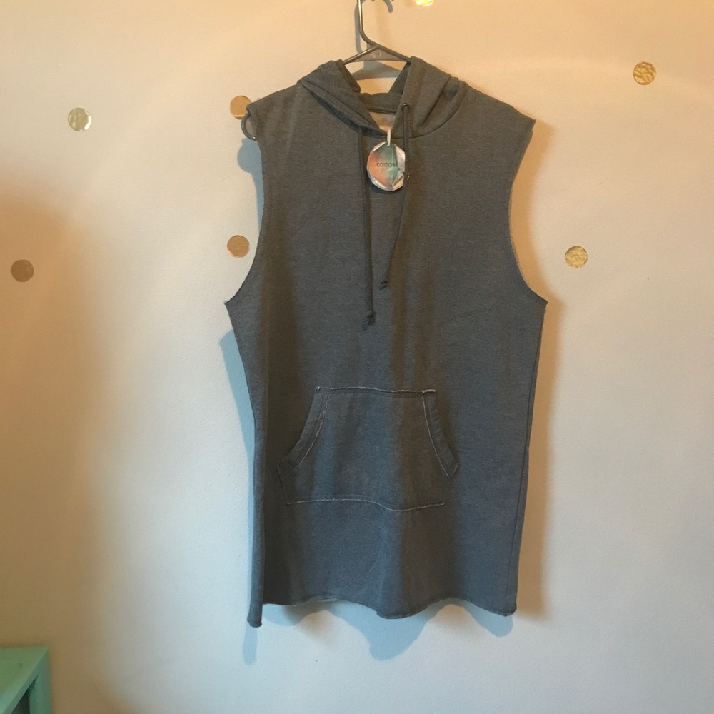 NWT--Cotton On sleeveless Hoodie