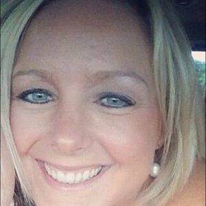 Meet your Posher, Alicia