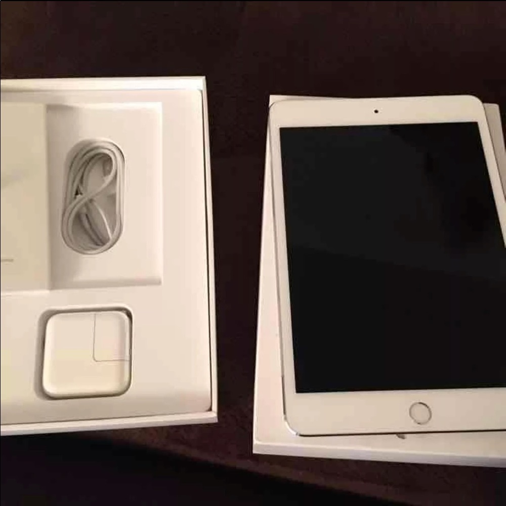 Gold IPad mini 4