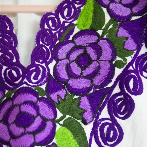 Embroidered Mexican/Frida Kahlo Top - Picture 3 of 6