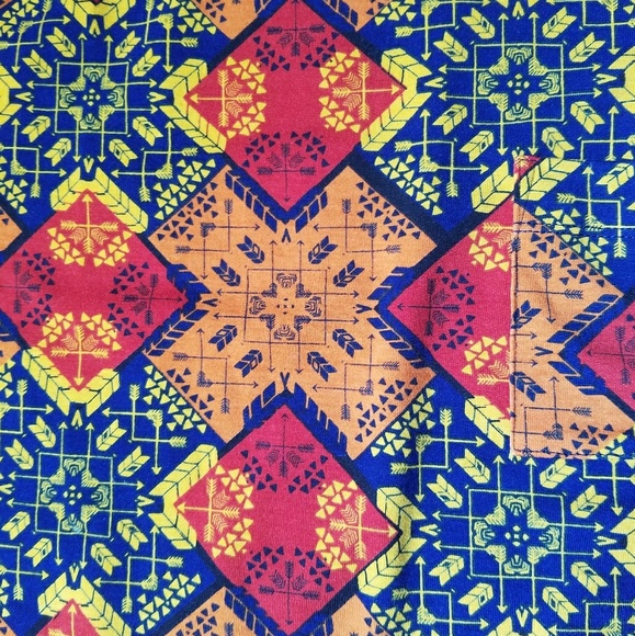 Lularoe Carly - Picture 2 of 2