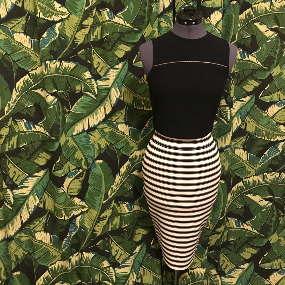 A.L.C. Zipper crop top