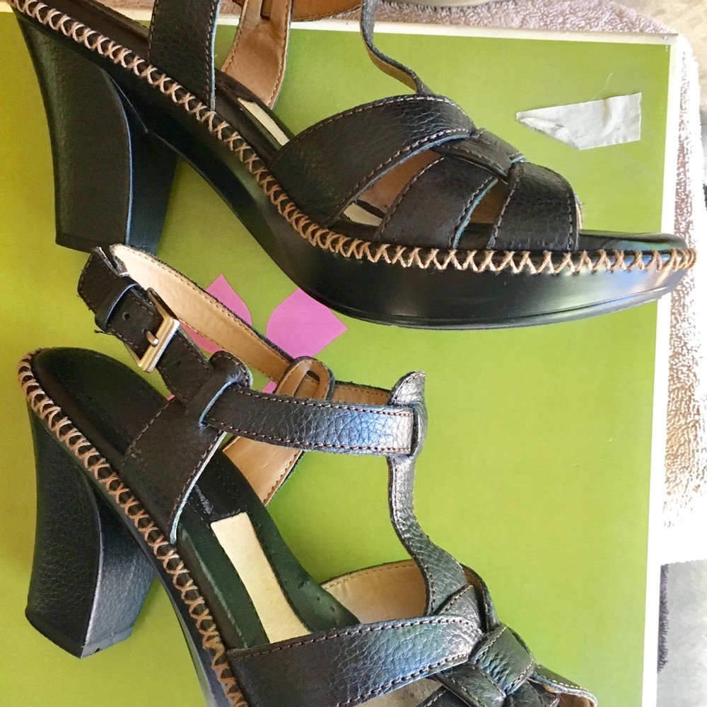 Black heels sandals