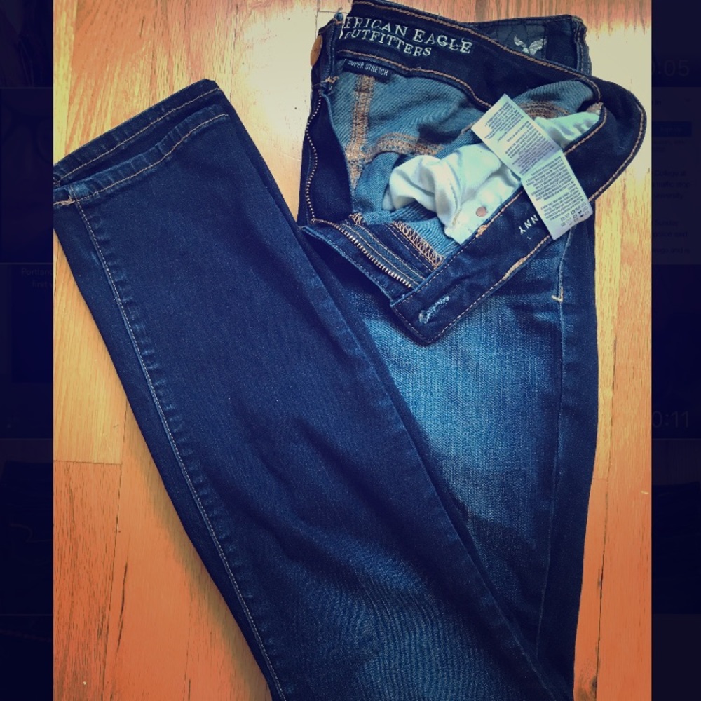 Women's AMERICAN EAGLE jeans