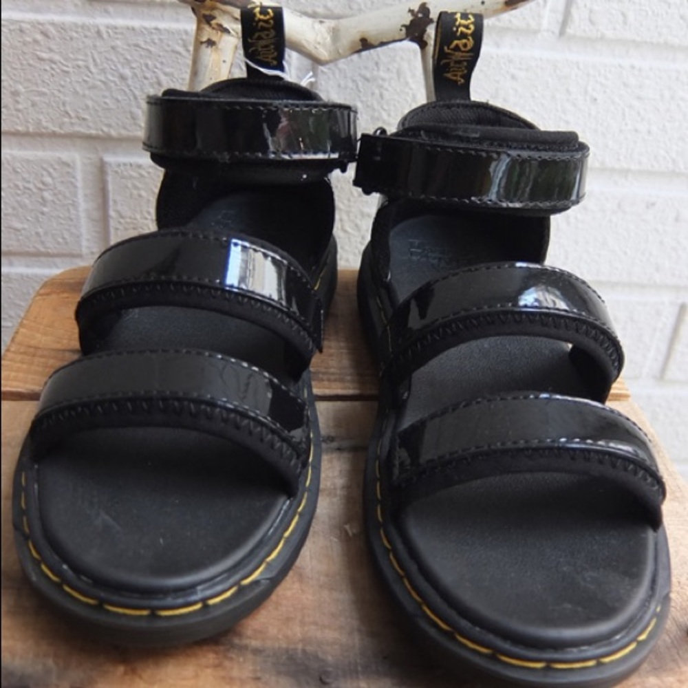 Brand New Dr. Martens Sandal Women's Size 6 !