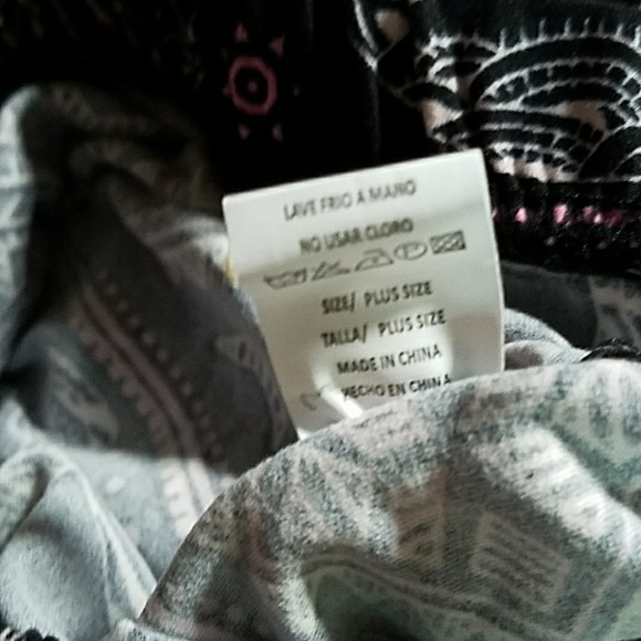 Plus Size Leggings. OSFM. NWT - Picture 4 of 4