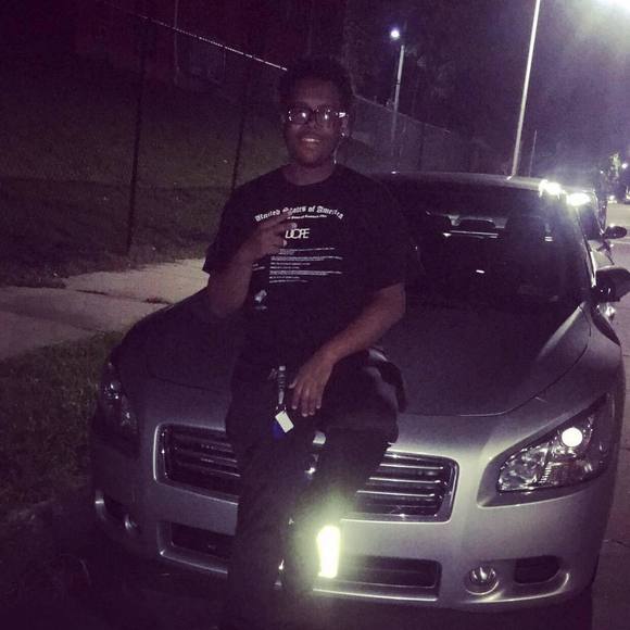 Meet your Posher, Eric - Picture 1 of 1