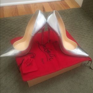 Authentic Christian Louboutin So Kate's in silver!