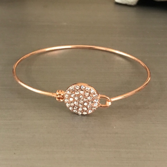 Boutique Jewelry - Rose Gold Pave Diamond Disc Bracelet