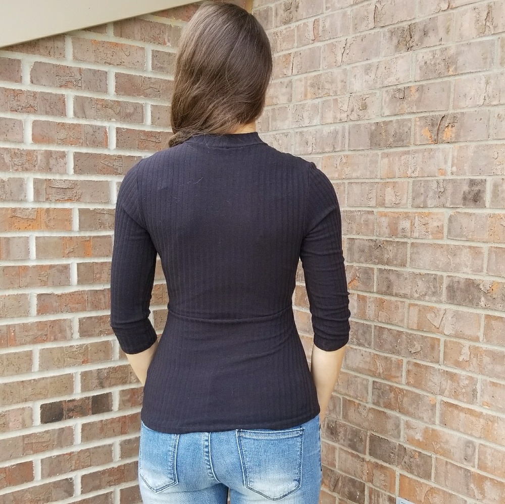 ▫️LAST▫️Flirty Choker Top/Sweater - Picture 5 of 5