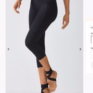 🎉Host pick 🎉 Fabletics Audrey Black Capri, small