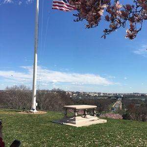 Meet your Posher, Janya