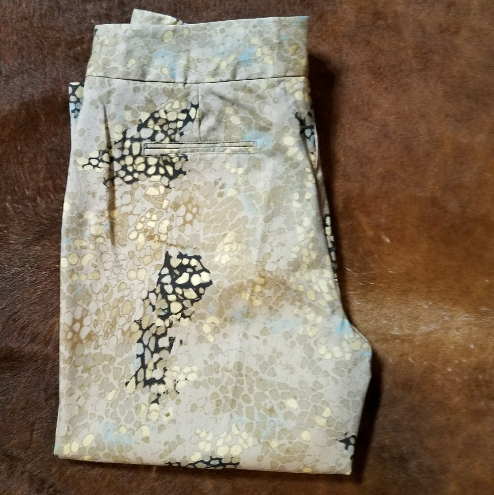 New Directions cropped pants