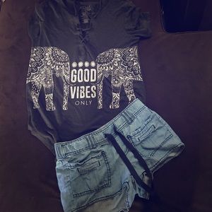 { Good Vibes Only }