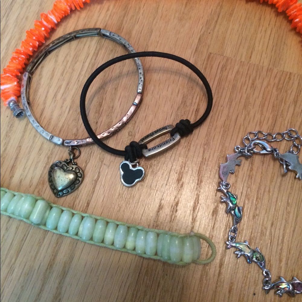 Assorted bracelets - Picture 2 of 2