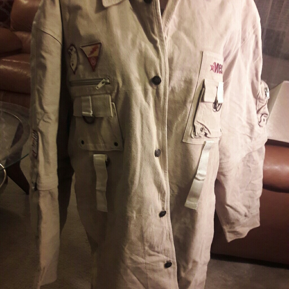 Jacket - Picture 8 of 8
