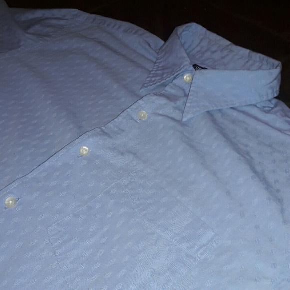 Button up - Picture 3 of 4