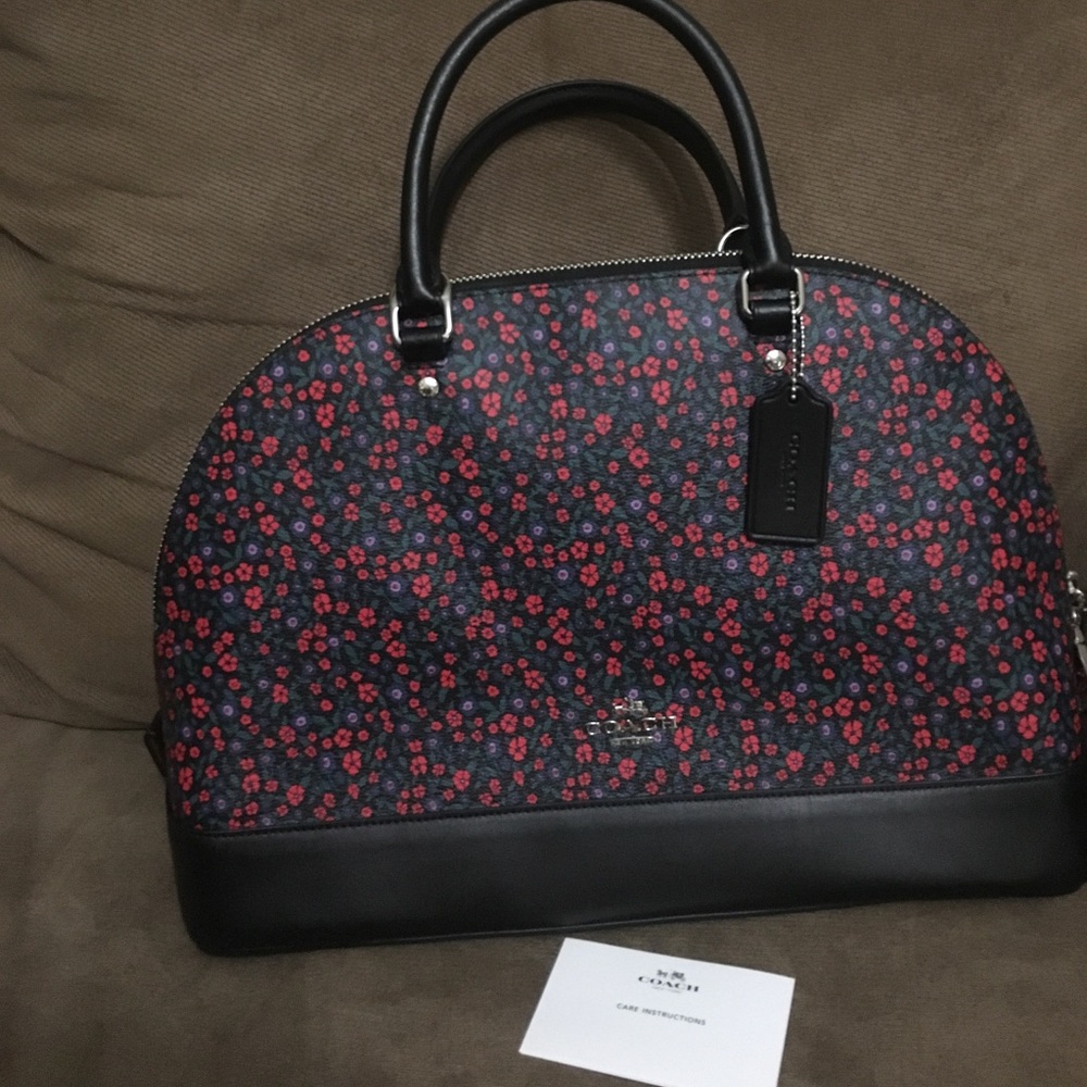 NWT Coach Ranch Floral Satchel