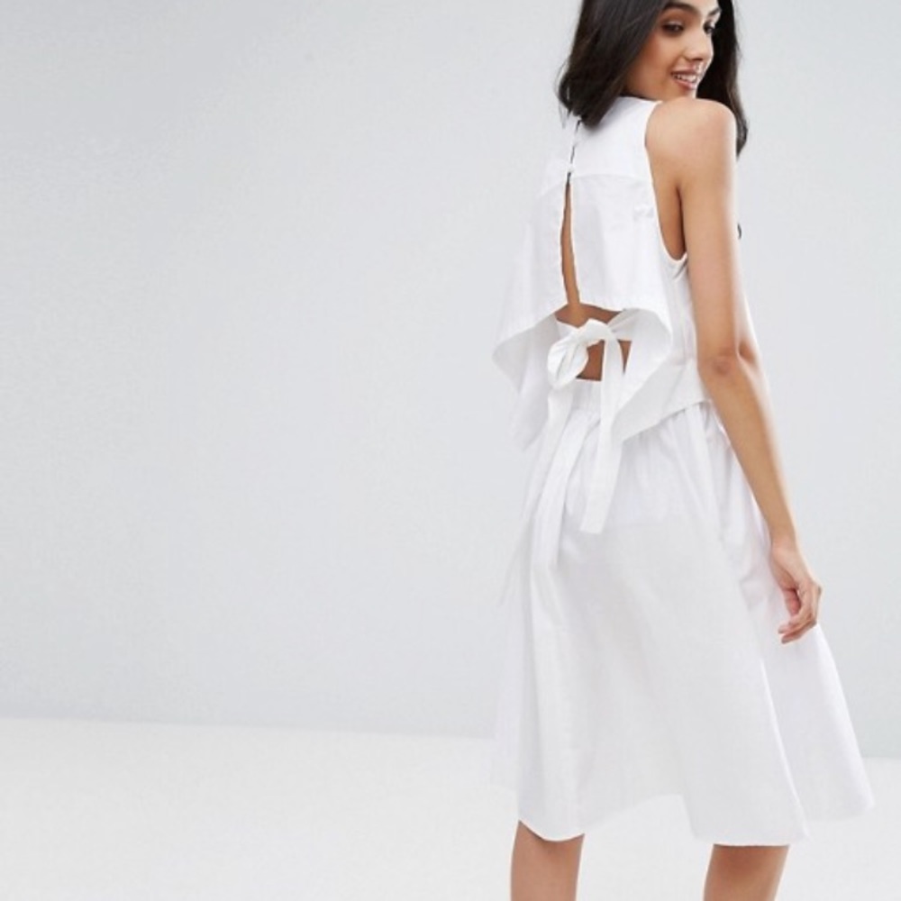 🎉CLOSEOUT SALE🎉open back cotton dress