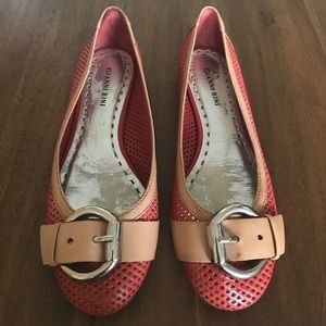 Gianni Bini leather flats